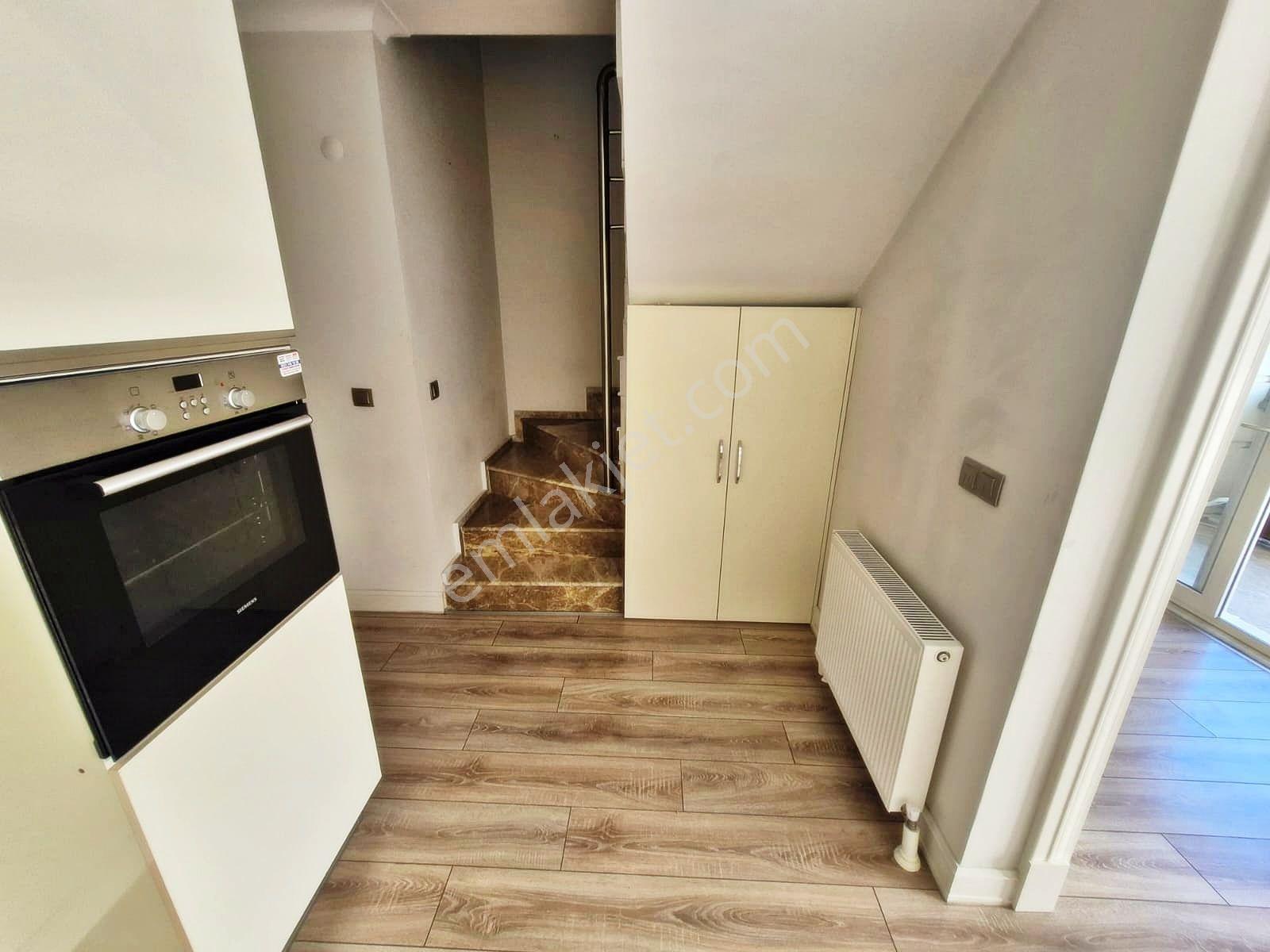 Aktif'ten Akçay'da Satılık Yüzme Havuzlu Otoparklı Harika 2+1 Dublex — fotoğraf 16