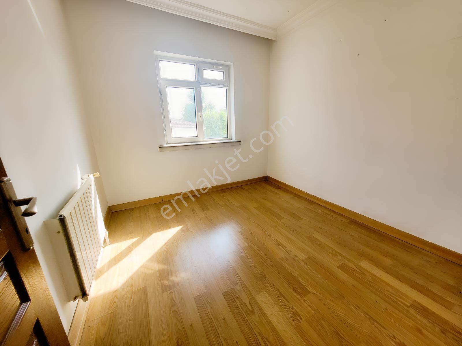 Ayvalı Rozet Sokakta 3+1 125 M2 Güneybatı Ferah Cepheli Daire ! — fotoğraf 6