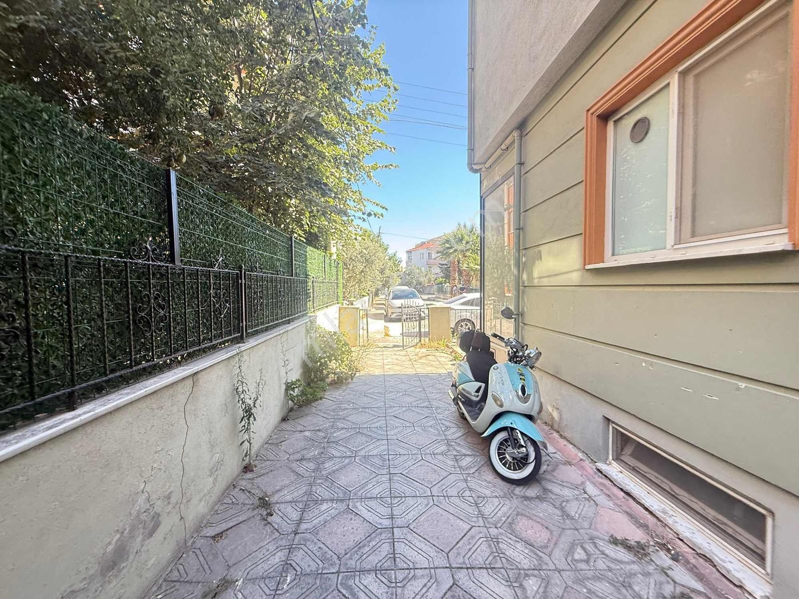 1+1 Çanakkale Barbaros Mah. Eşyalı Satılık — fotoğraf 3