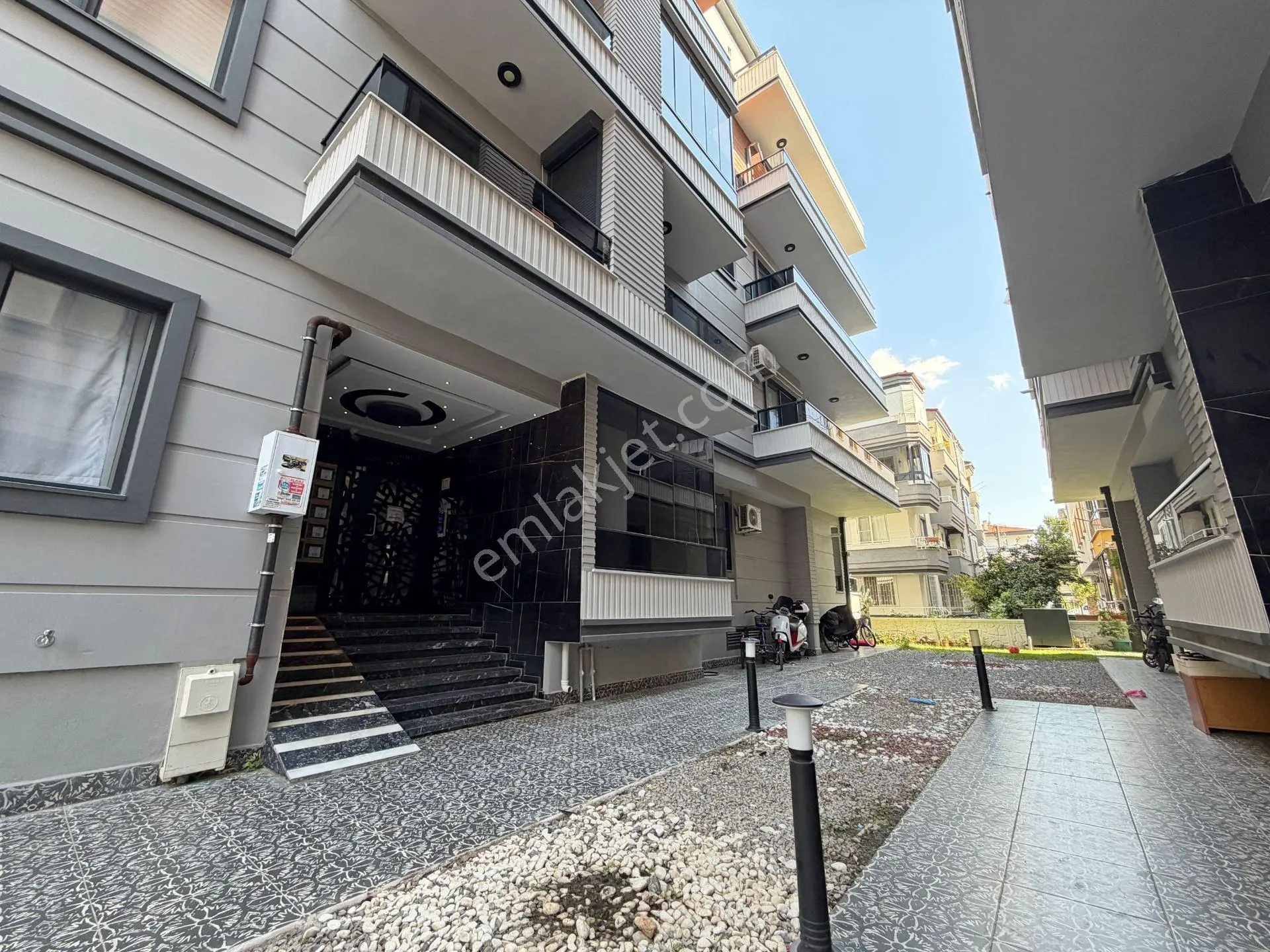 ▀ Yetkili Güç'ten ▀ Altınkum'da Kombili Cam Balkonlu Full Eşyalı Lüx 2+1 Daire — fotoğraf 2