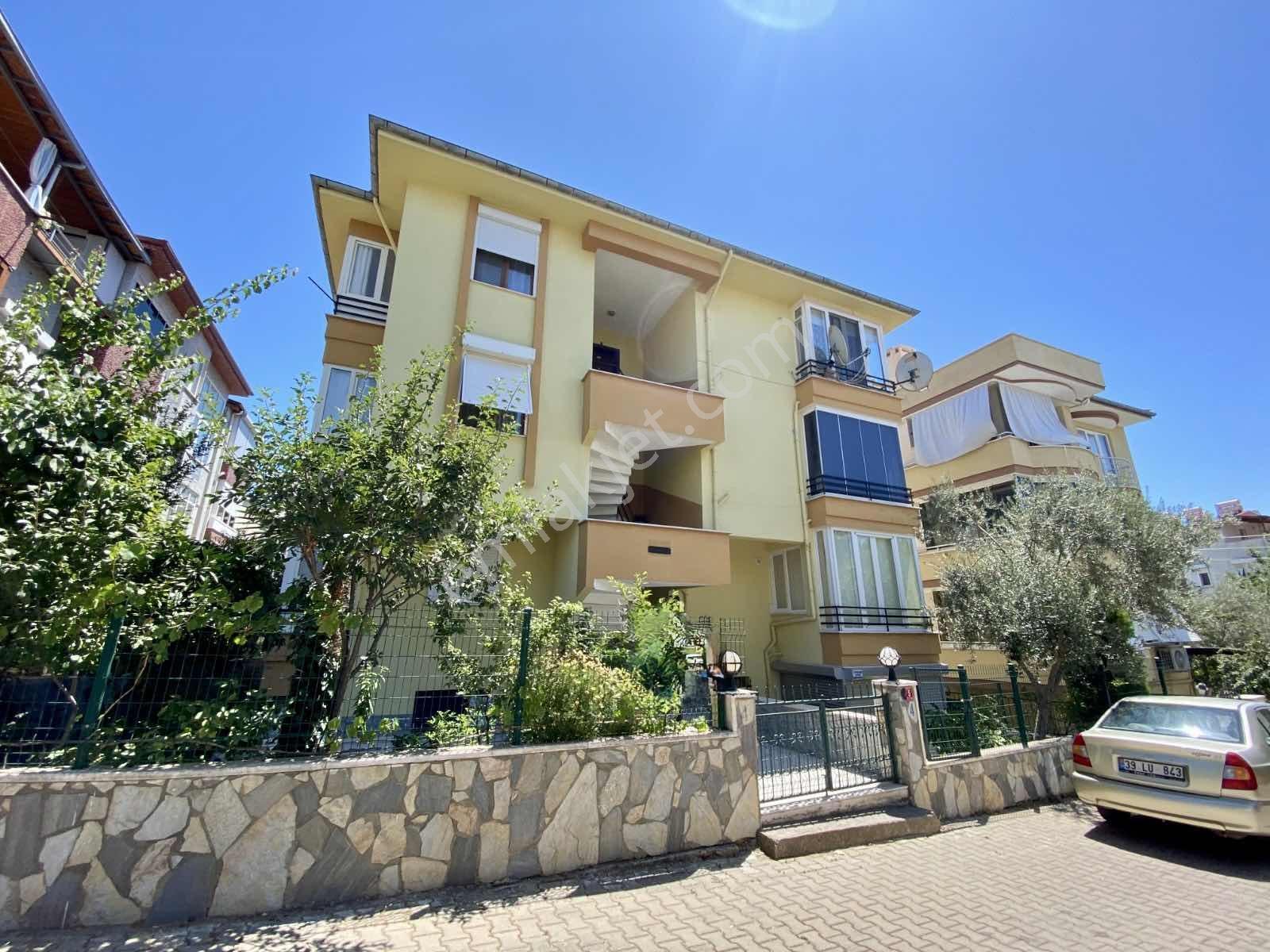 Güçlü Kardeşler Merkezde 2+1 Etütlü Katta Tek Fırsat Daire — fotoğraf 4