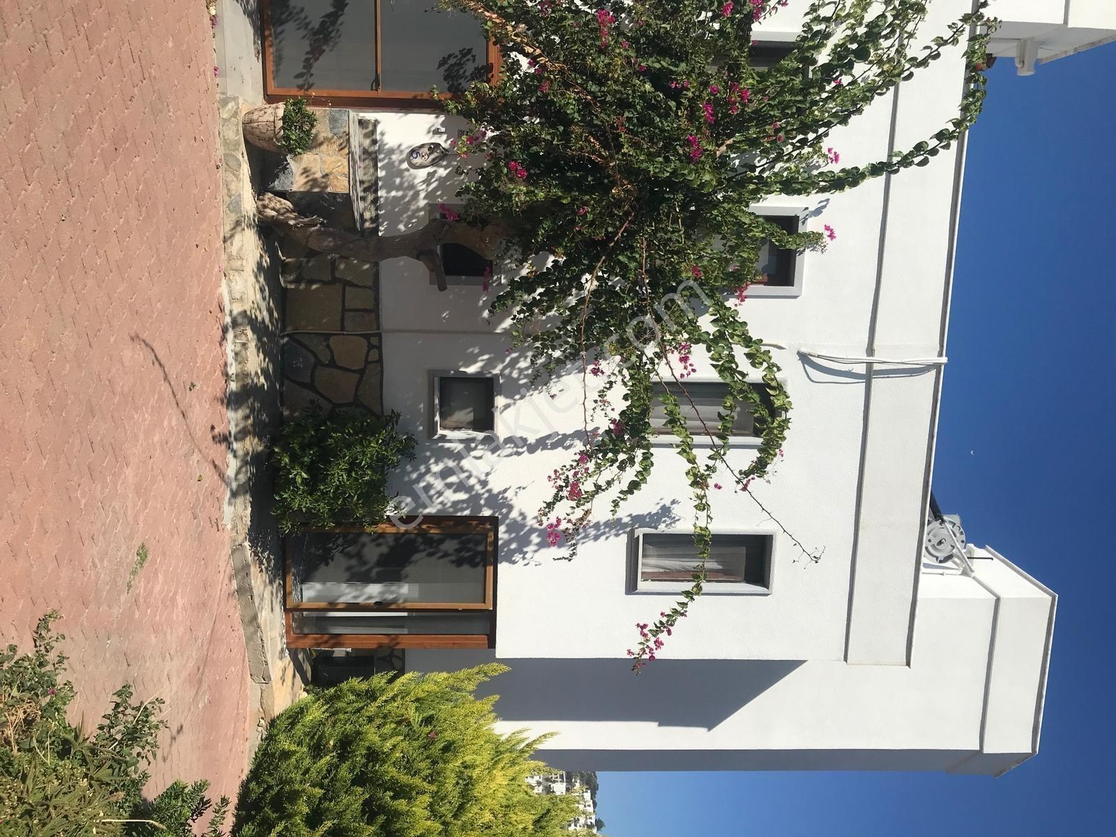 Yalıkavak A Yakın Muhteşem Deniz Orman Manzaralı Villa Müstakil
