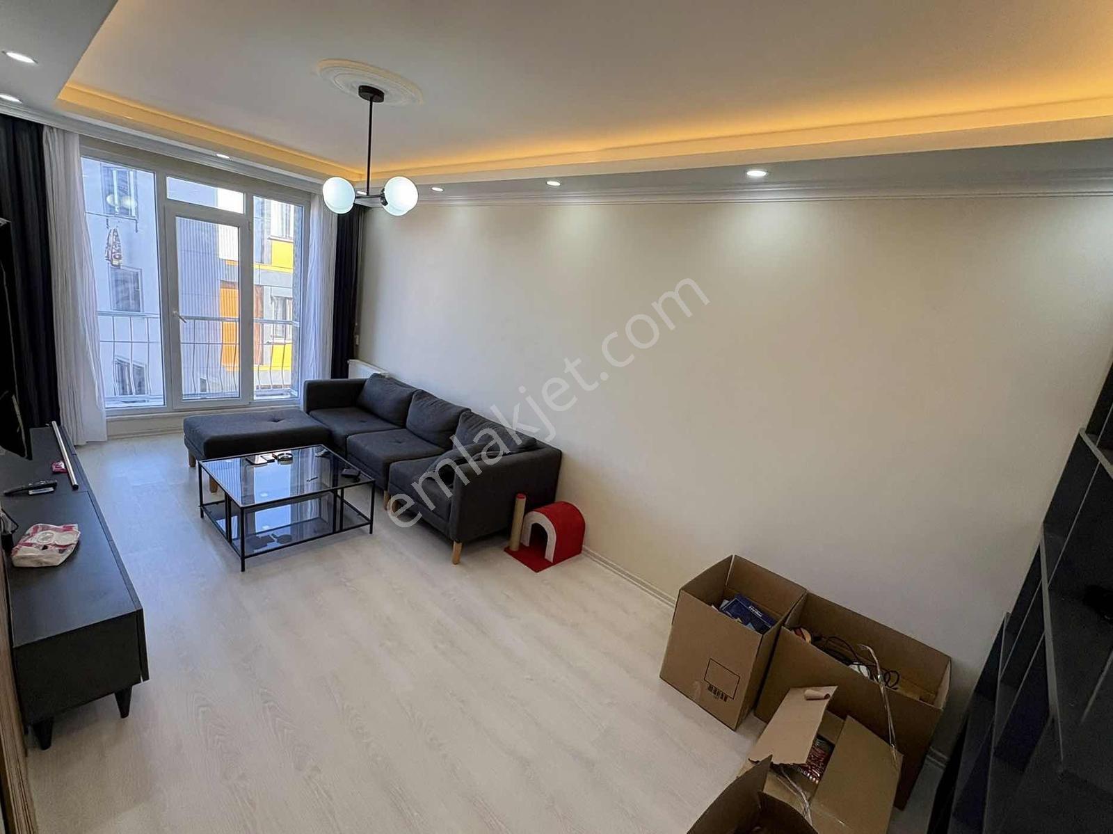 Mercan Emlak'tan 1 Yaşında Asansörlü Balkonlu Satılık Ara Kat — fotoğraf 3