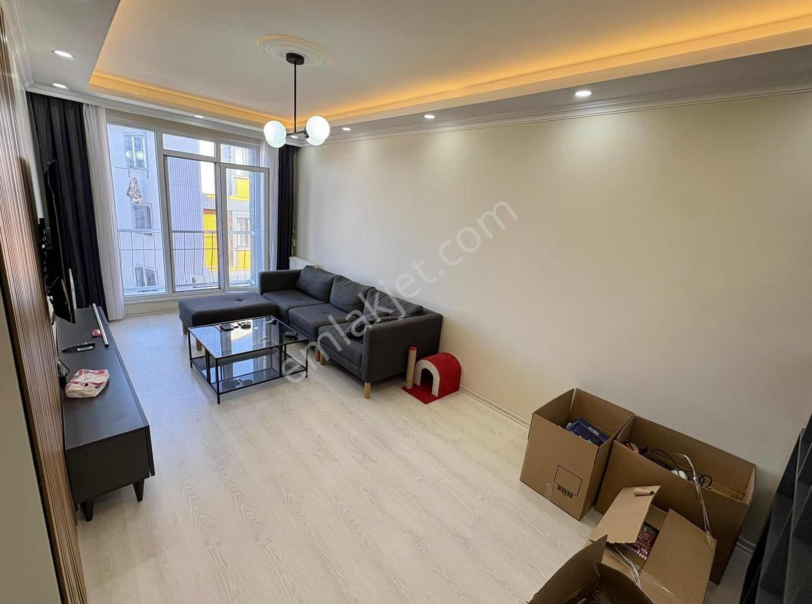 Mercan Emlak'tan 1 Yaşında Asansörlü Balkonlu Satılık Ara Kat — fotoğraf 4
