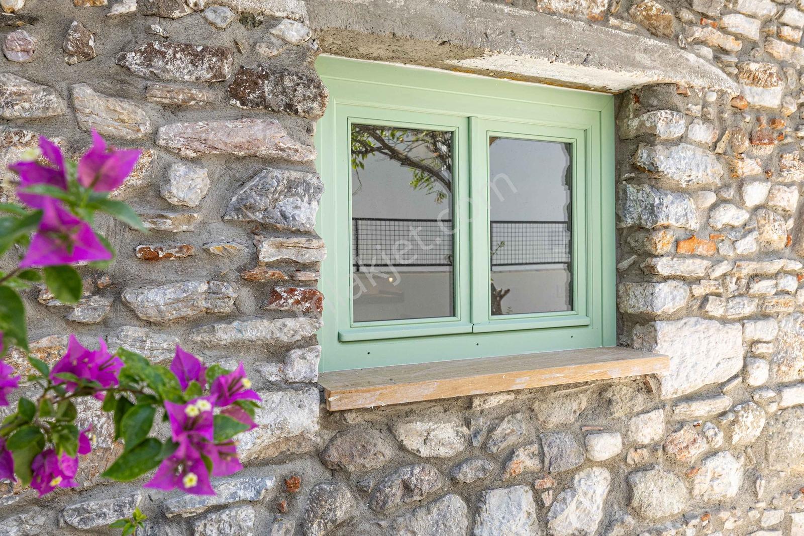 Marina Ve Kale Manzaralı Yenilenmiş Otantik Bodrum Taş Evi — fotoğraf 10