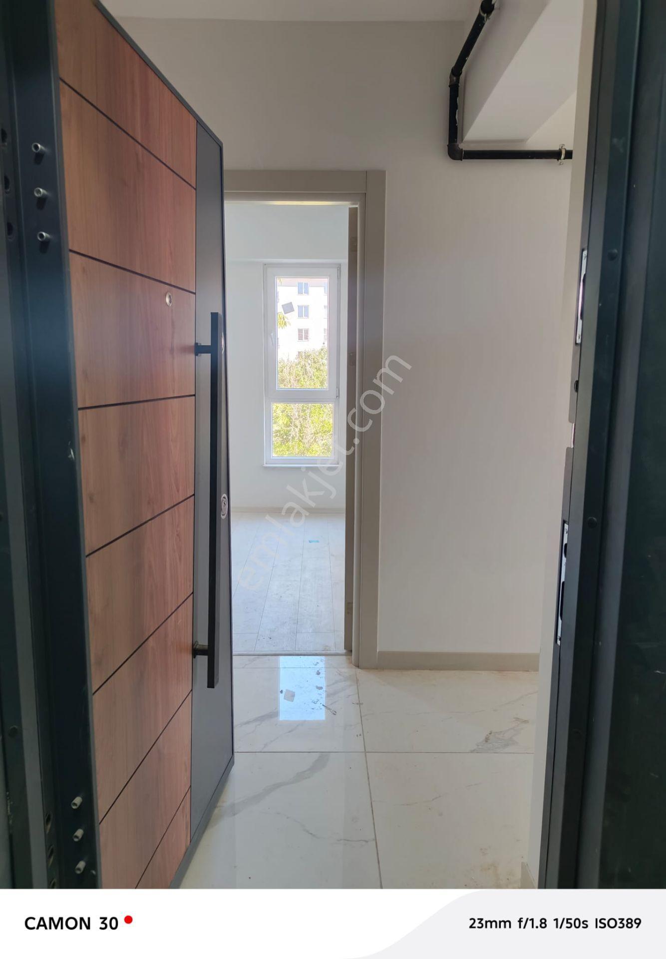 Yunusemre Mah.kemerköprü Altında 2+1 Satılık Daire — fotoğraf 2