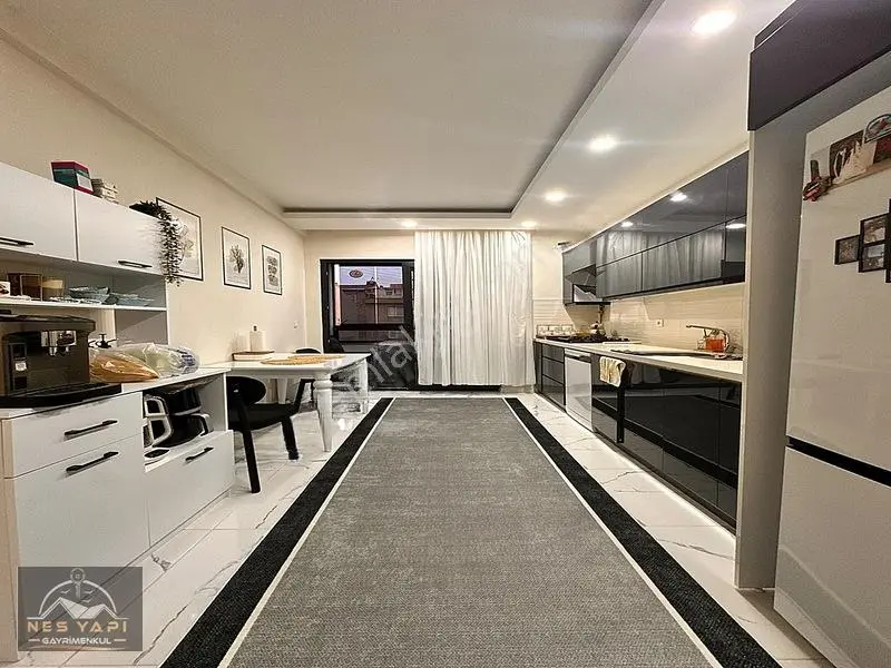 Nes Yapı'dan Metrobüse Yürüme 3+1 Dev M2 İskanlı Satılık Daire!! — fotoğraf 9