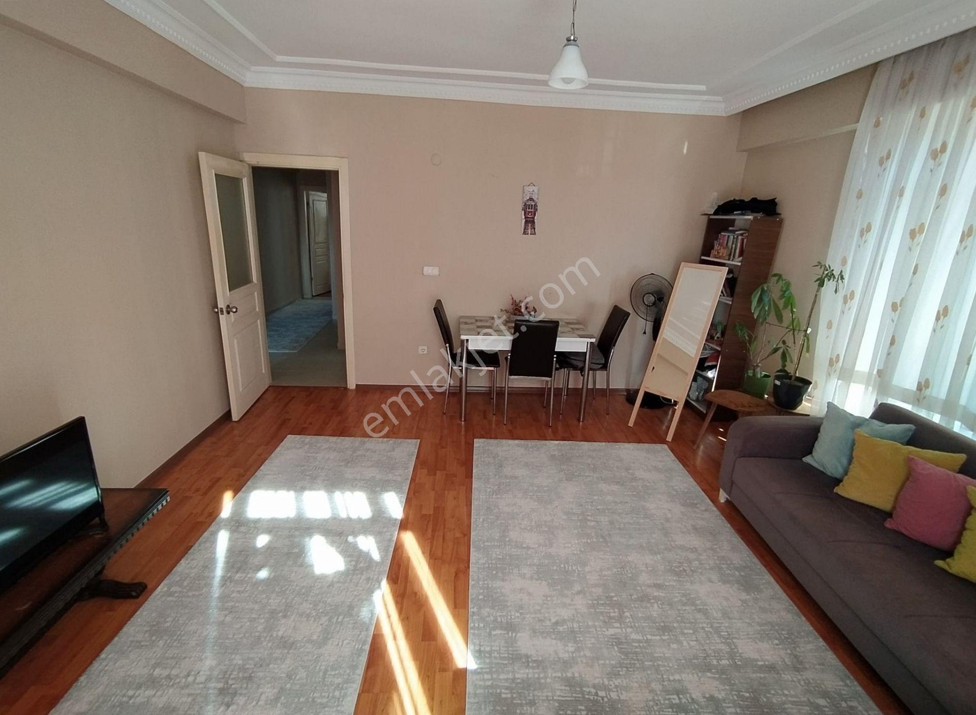 Mertcan'dan Cumhuriyet Mahallesi'nde 2+1 Satılık Daire — fotoğraf 7