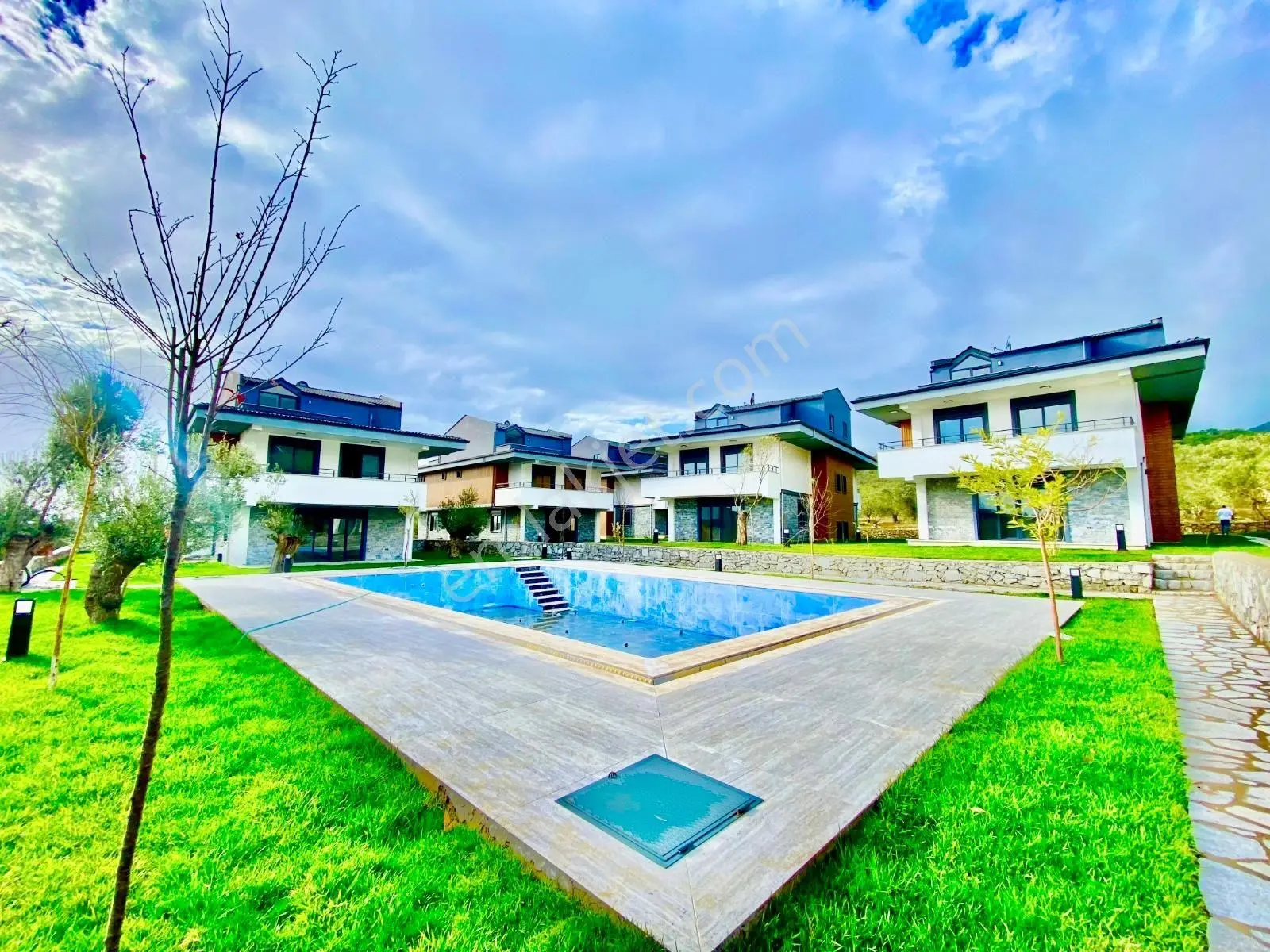 Gümüş'den Güre'de 250m² Arsa İçinde Havuzlu Muhteşem Lux 3+1 Villa — fotoğraf 2