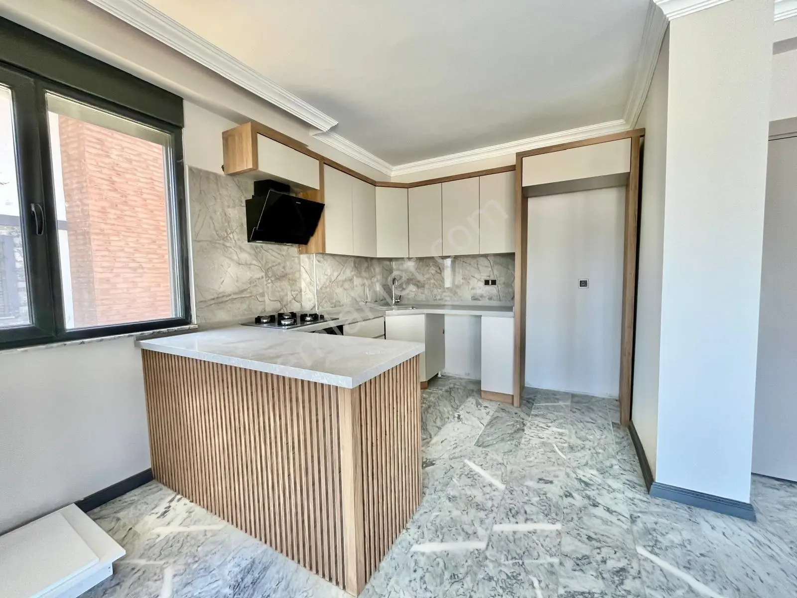Gümüş'den Güre'de 250m² Arsa İçinde Havuzlu Muhteşem Lux 3+1 Villa — fotoğraf 4