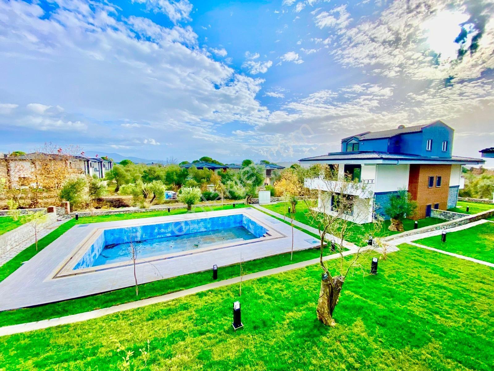 Gümüş'den Güre'de 250m² Arsa İçinde Havuzlu Muhteşem Lux 3+1 Villa — fotoğraf 8