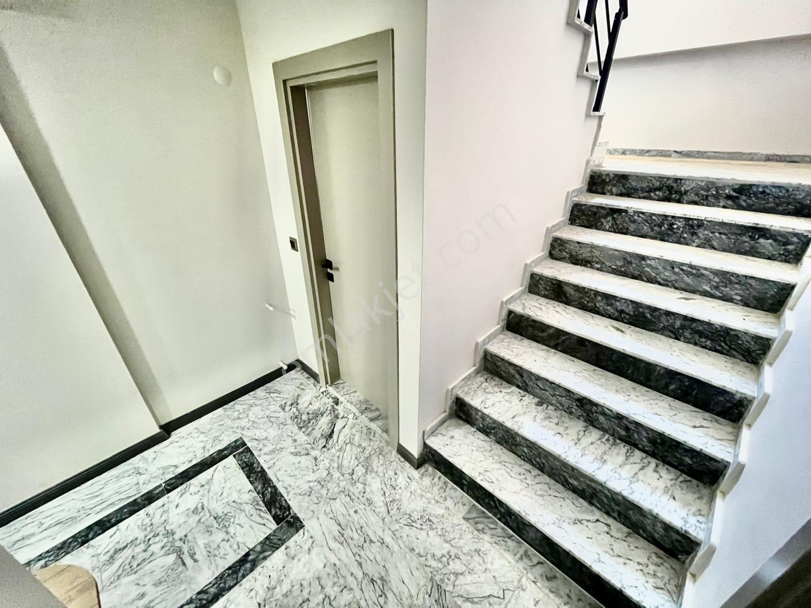 Gümüş'den Güre'de 250m² Arsa İçinde Havuzlu Muhteşem Lux 3+1 Villa — fotoğraf 13