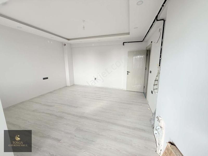 Tolga Gayrimenkul Hastane Karşısı 2+1 Full Yapılı Satılık Daire — fotoğraf 2