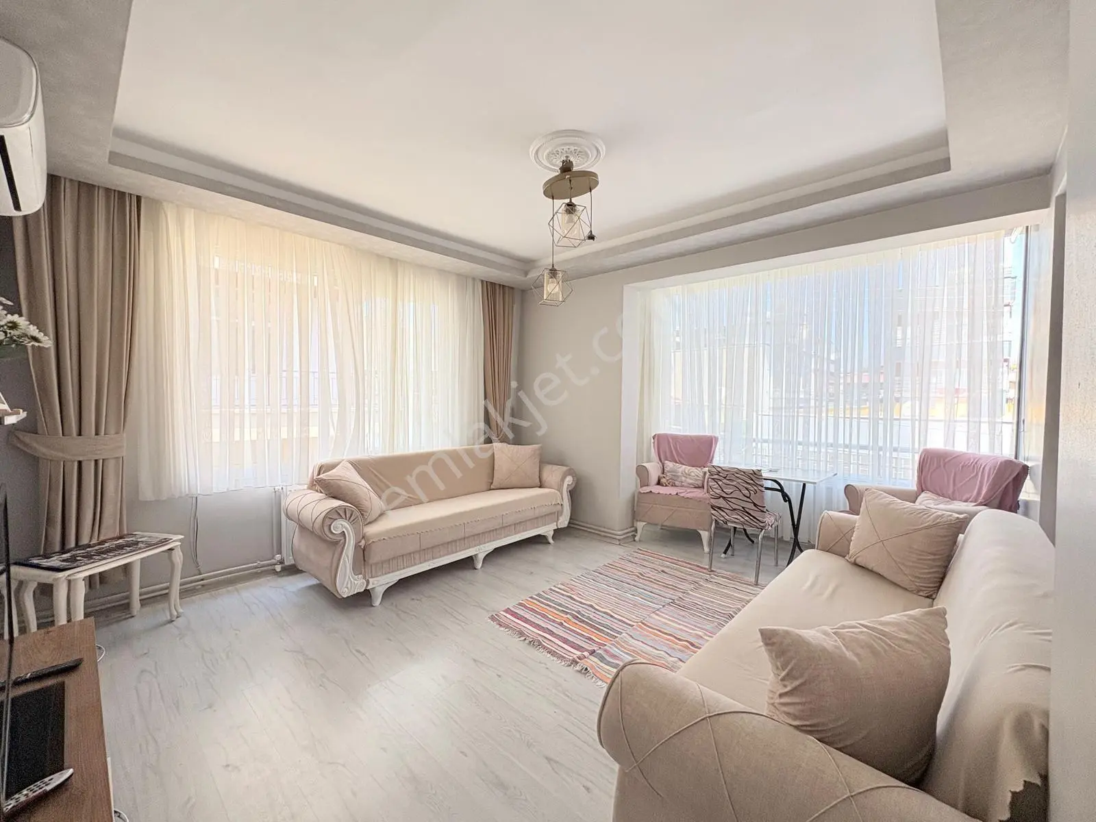 Prestij'den Sağlık'ta Doğalgazlı Ayrı Mutfak Geniş 2+1 Daire — fotoğraf 3