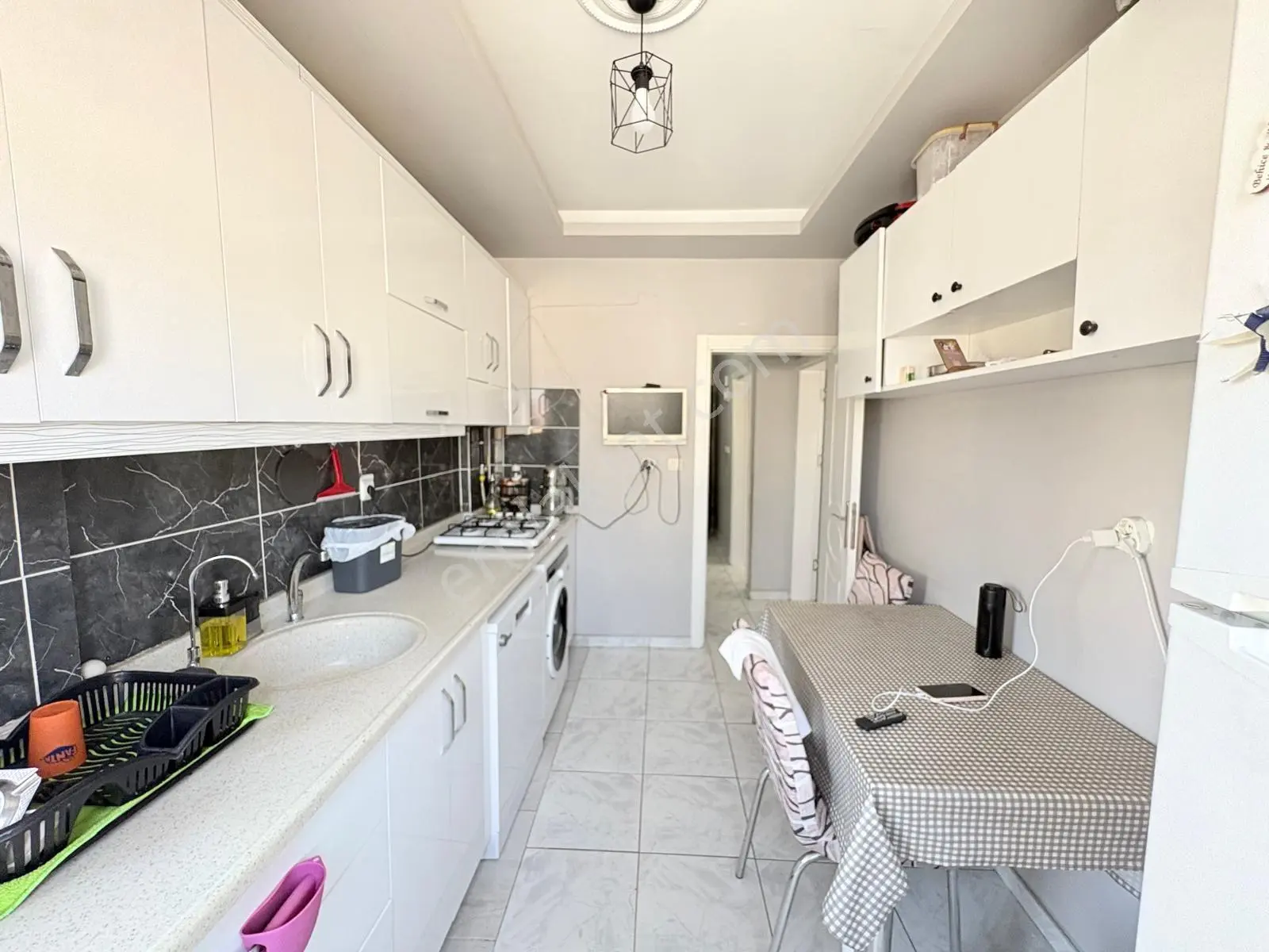 Prestij'den Sağlık'ta Doğalgazlı Ayrı Mutfak Geniş 2+1 Daire — fotoğraf 4