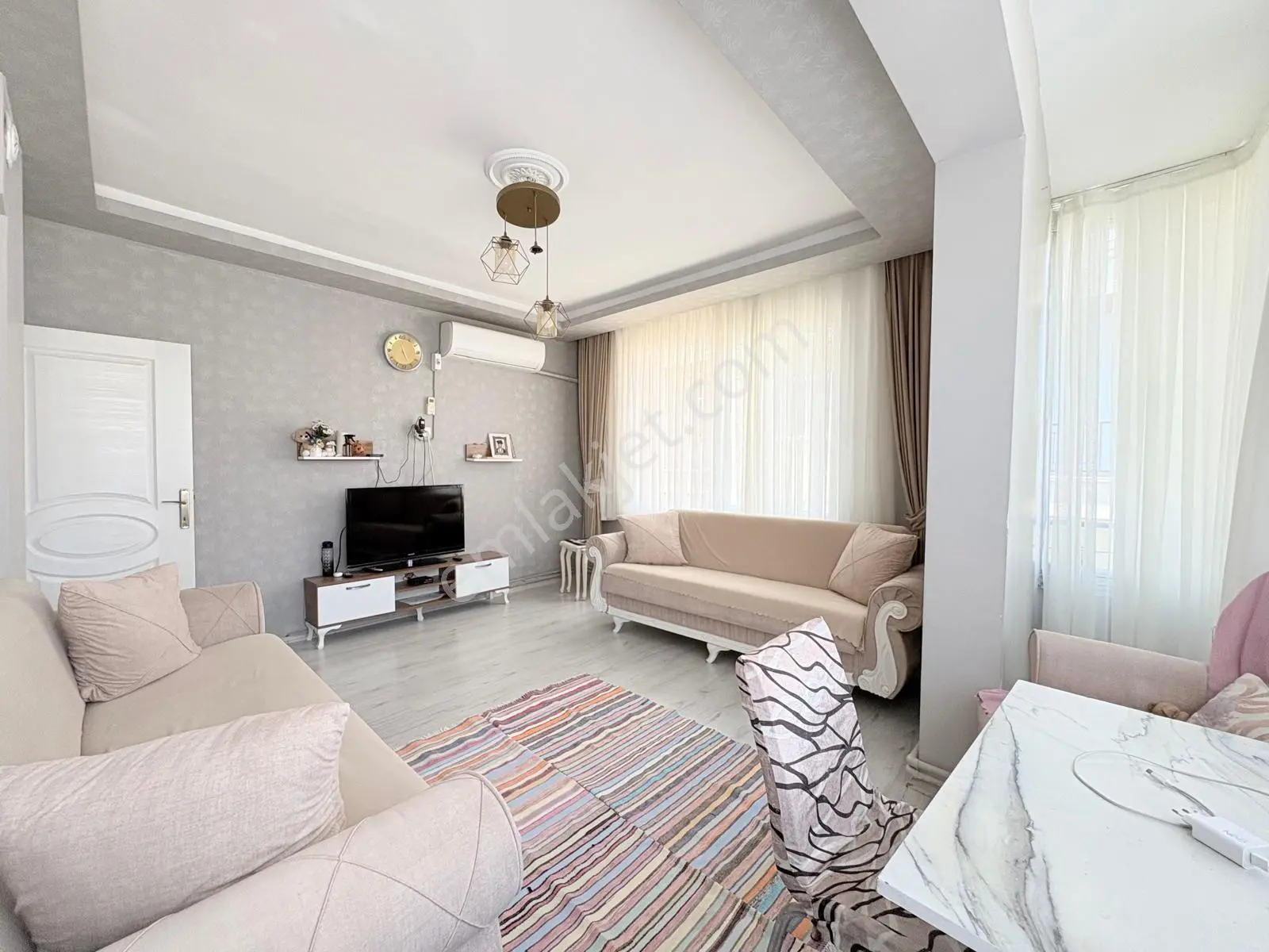 Prestij'den Sağlık'ta Doğalgazlı Ayrı Mutfak Geniş 2+1 Daire — fotoğraf 5