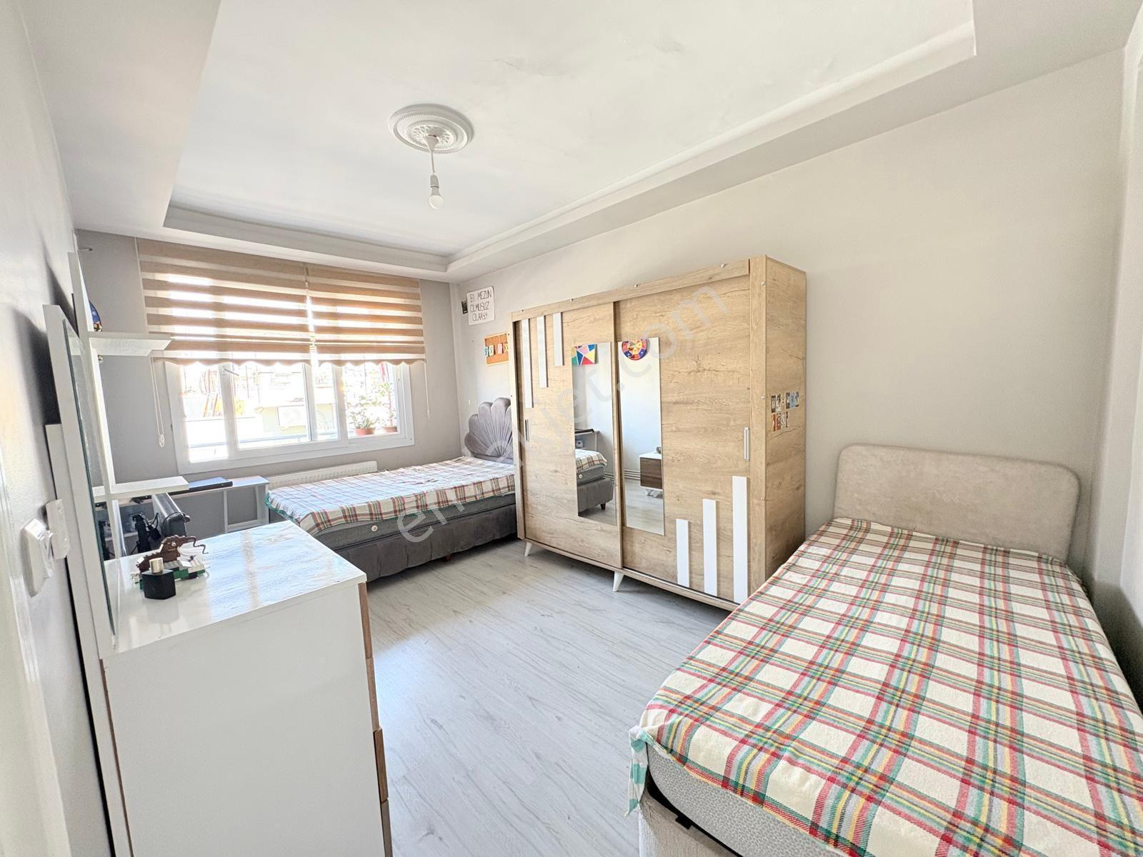 Prestij'den Sağlık'ta Doğalgazlı Ayrı Mutfak Geniş 2+1 Daire — fotoğraf 12