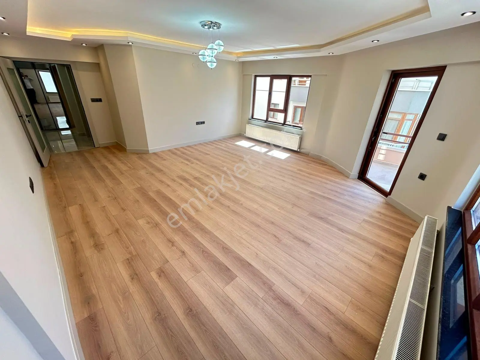 Taner'Den Öveçler'De Dikmen Cad. Paraleli 3+1 Asansörlü Çift Banyolu Süper Lüks — fotoğraf 4