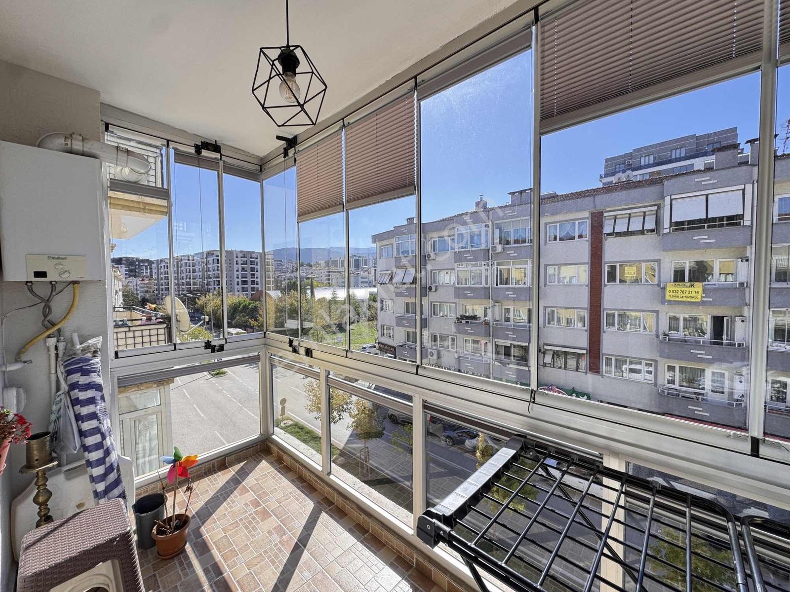 K2 Pera Beşevler Caddesi Üzeri Özemniyet Sitesi Satılık 3+1 — fotoğraf 11