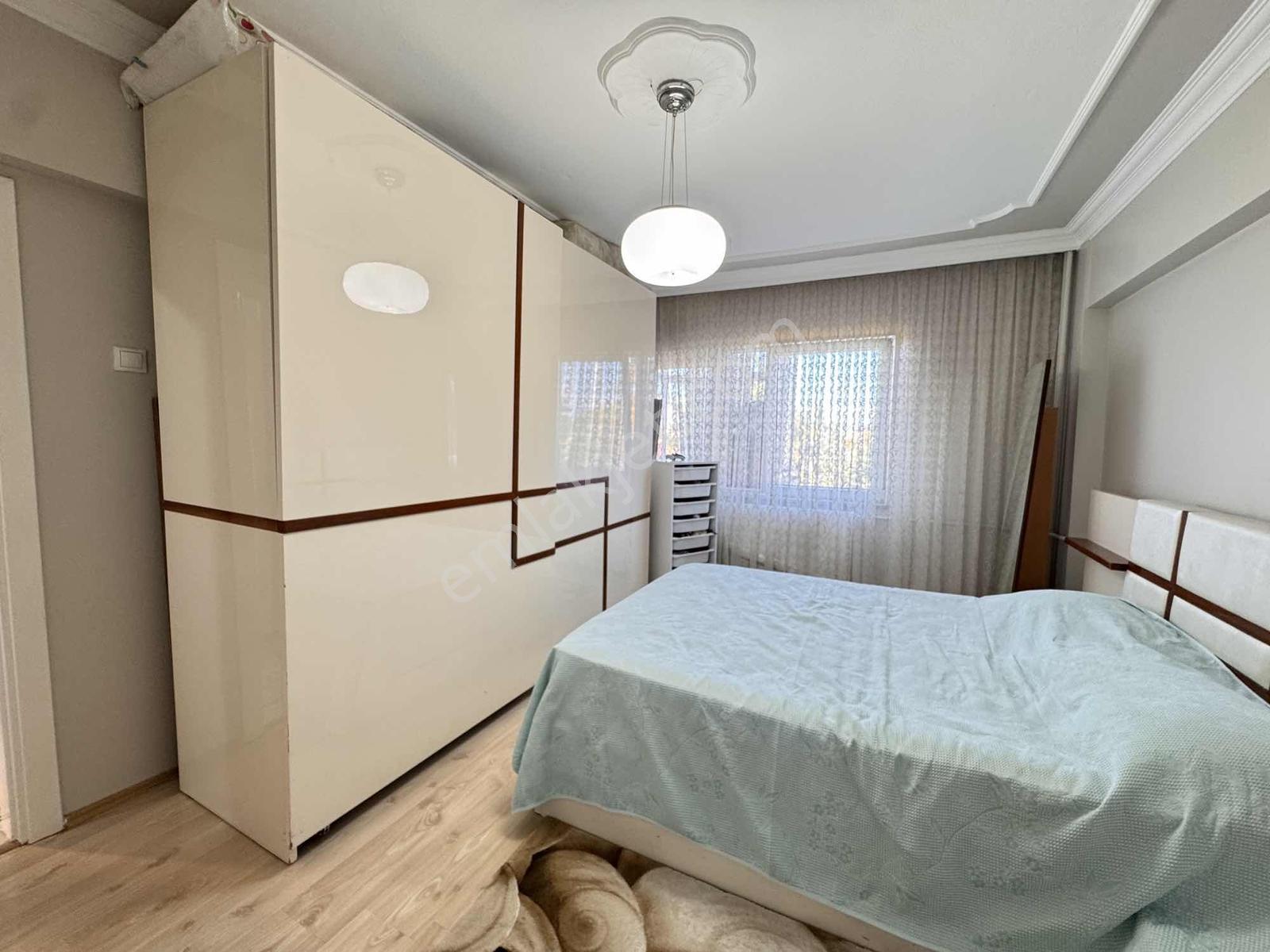 K2 Pera Beşevler Caddesi Üzeri Özemniyet Sitesi Satılık 3+1 — fotoğraf 19