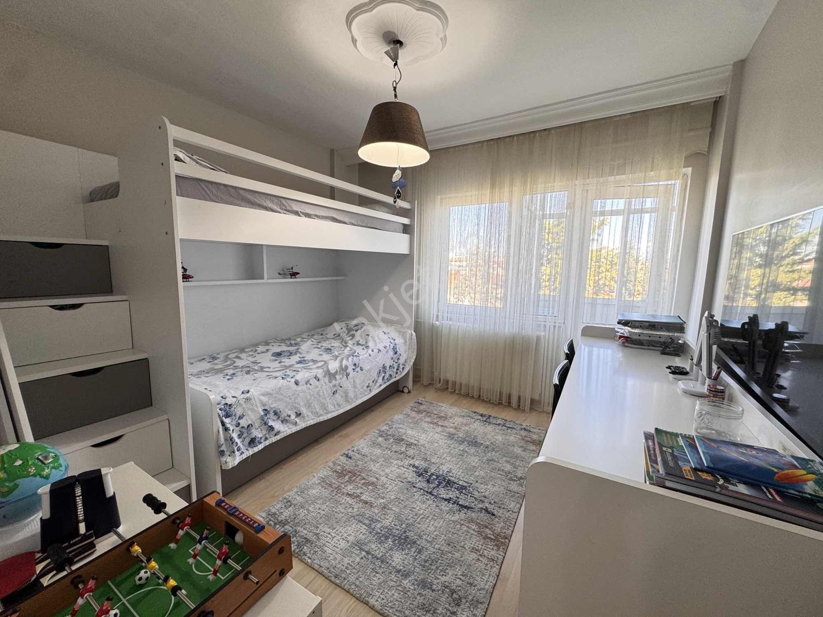 K2 Pera Beşevler Caddesi Üzeri Özemniyet Sitesi Satılık 3+1 — fotoğraf 22