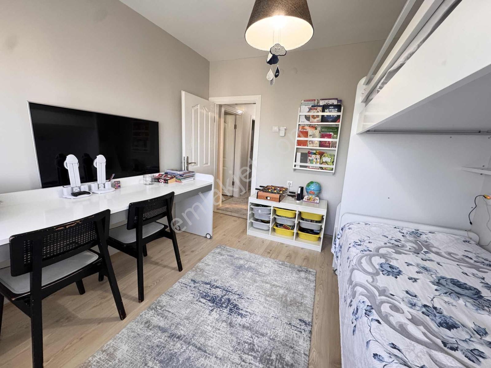 K2 Pera Beşevler Caddesi Üzeri Özemniyet Sitesi Satılık 3+1 — fotoğraf 23
