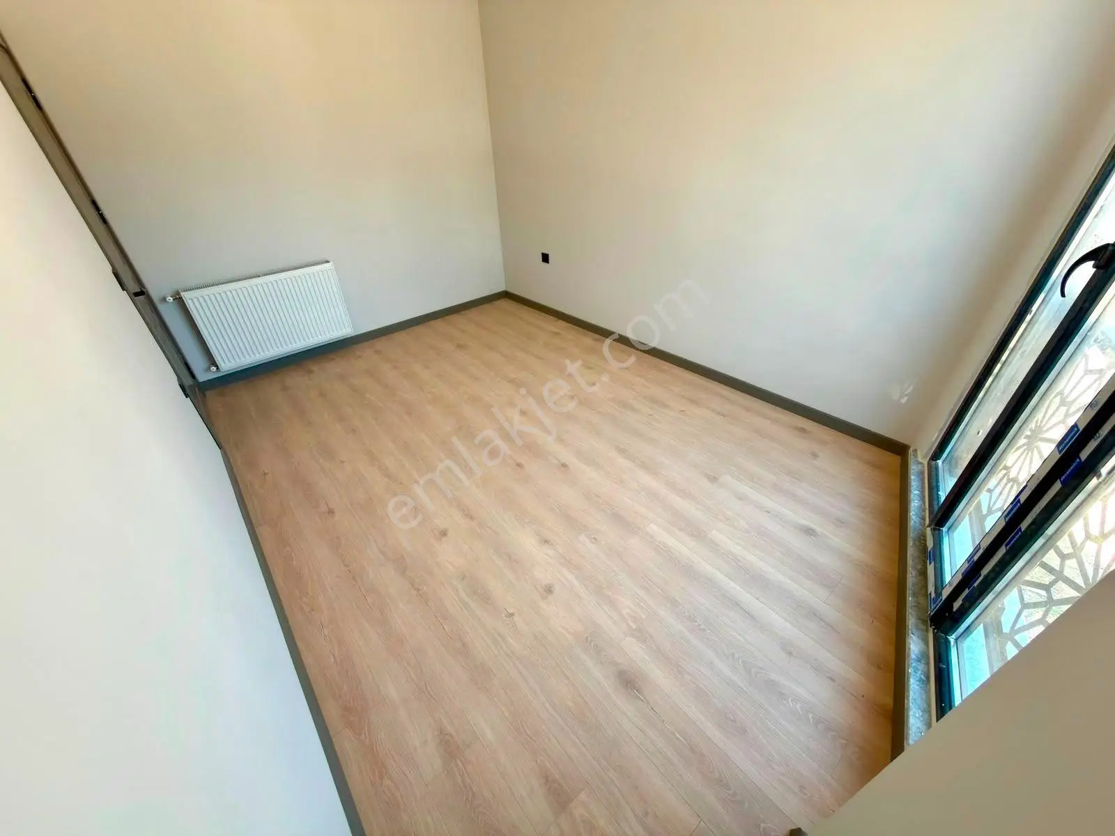 Referans'tan Zeytinli'de Doğa Manzaralı Doğalgazlı Ön Cephe Lüx 1+1 Daire — fotoğraf 7