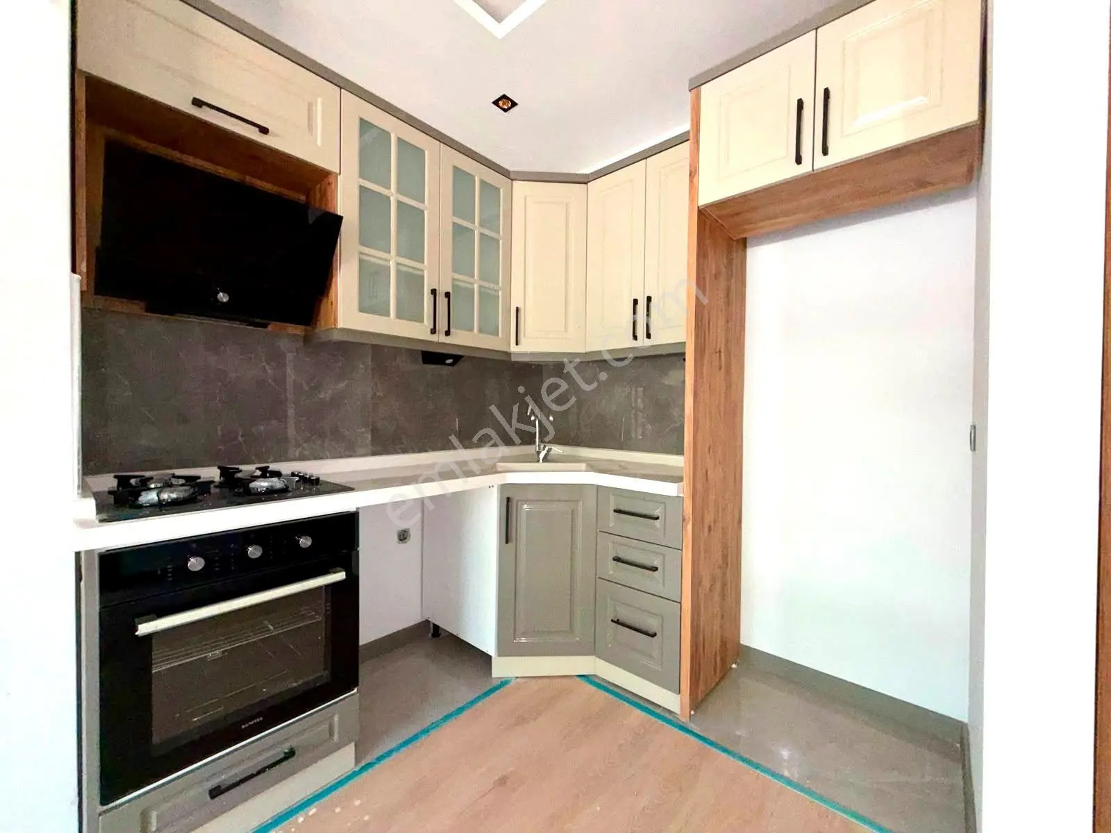 Referans'tan Zeytinli'de Doğa Manzaralı Doğalgazlı Ön Cephe Lüx 1+1 Daire — fotoğraf 18