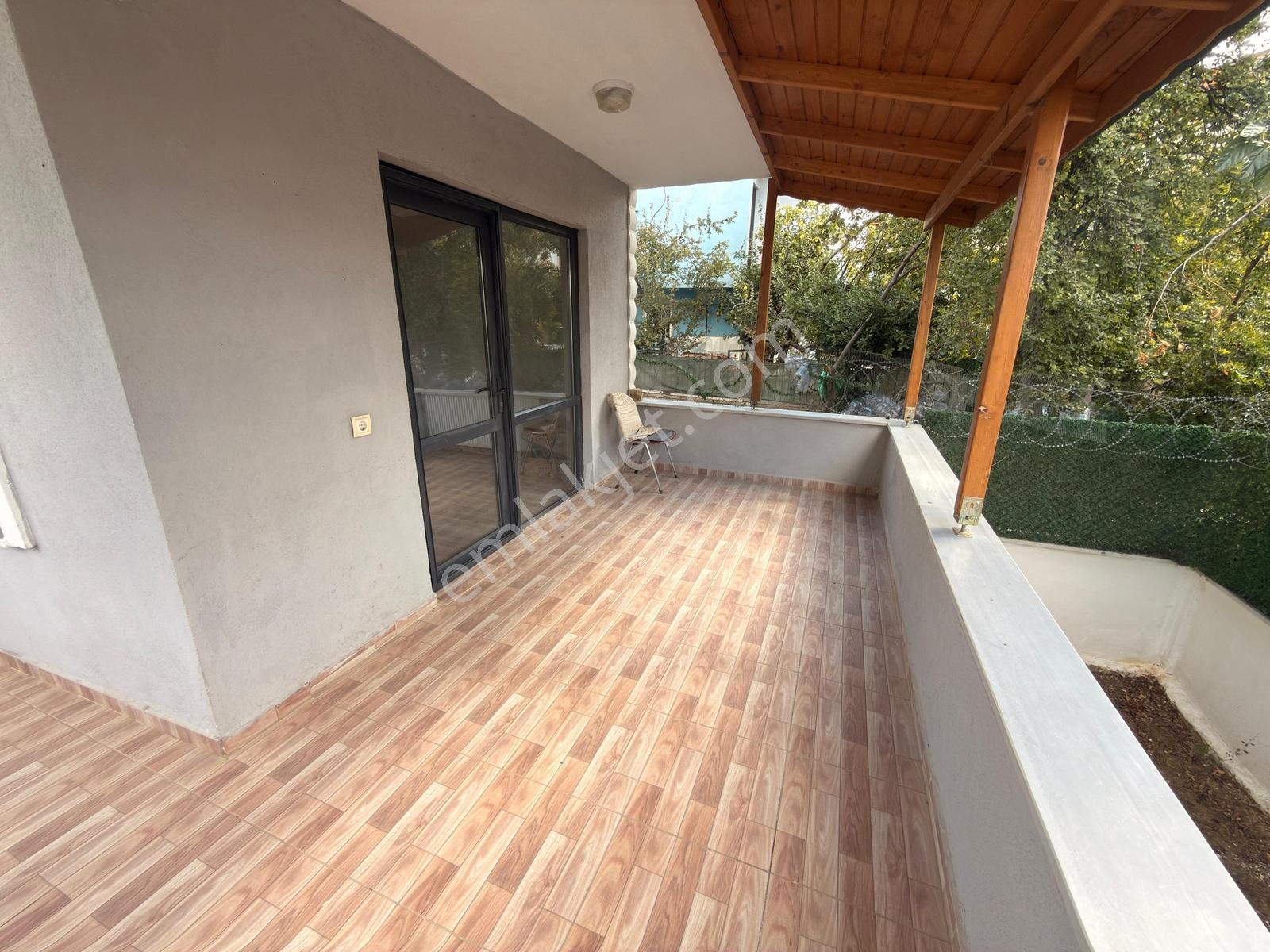 Marmara Ereğlisi Yeniçiftlik'te Merkezi Konumda 3 Katlı Villa — fotoğraf 5