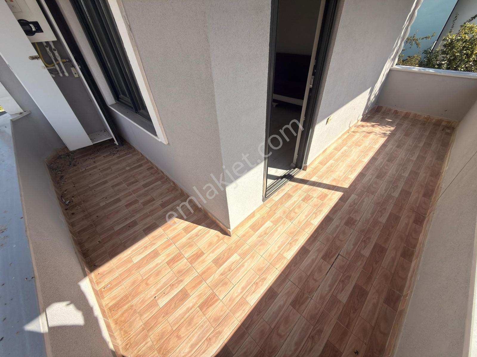 Marmara Ereğlisi Yeniçiftlik'te Merkezi Konumda 3 Katlı Villa — fotoğraf 16