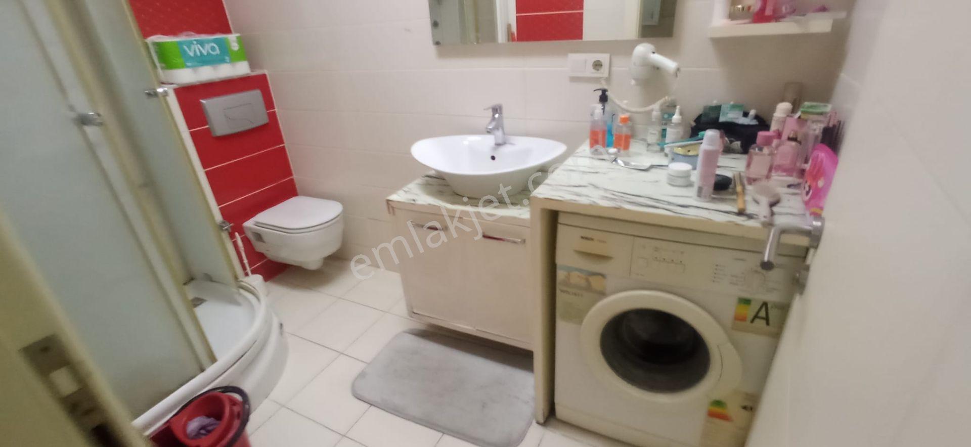 Büyükçekmece Cumhuriyet E5 Ve Metrobüs Yanı Satılık Eşyalı Stüdyo ( 1+0 ) Daire — fotoğraf 9