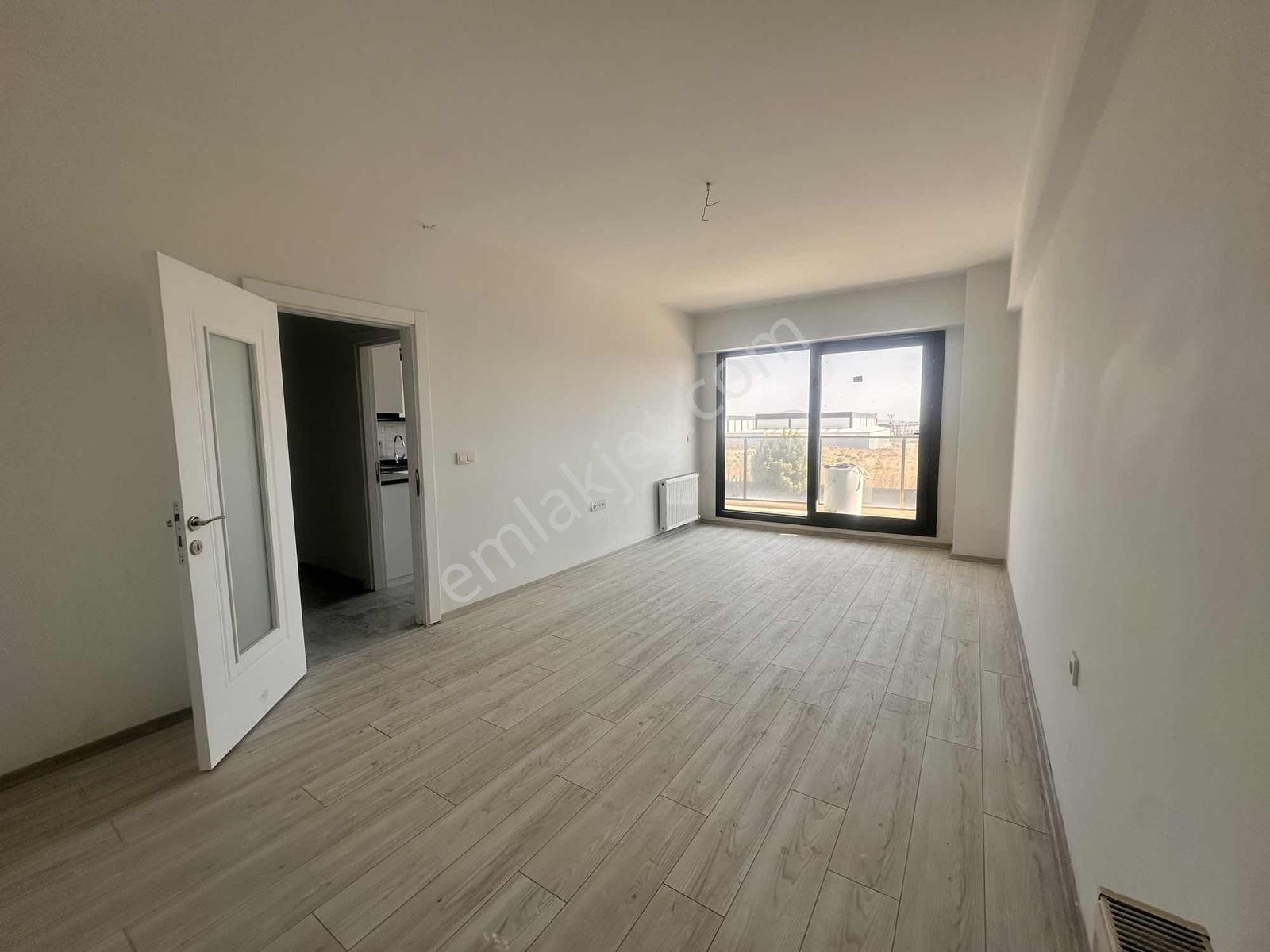 Torbalı Ayrancılar Bahçeşehir Royalde Satılık 2+1 Havuzlu Daire — fotoğraf 10
