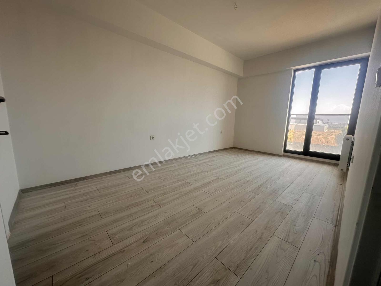 Torbalı Ayrancılar Bahçeşehir Royalde Satılık 2+1 Havuzlu Daire — fotoğraf 22