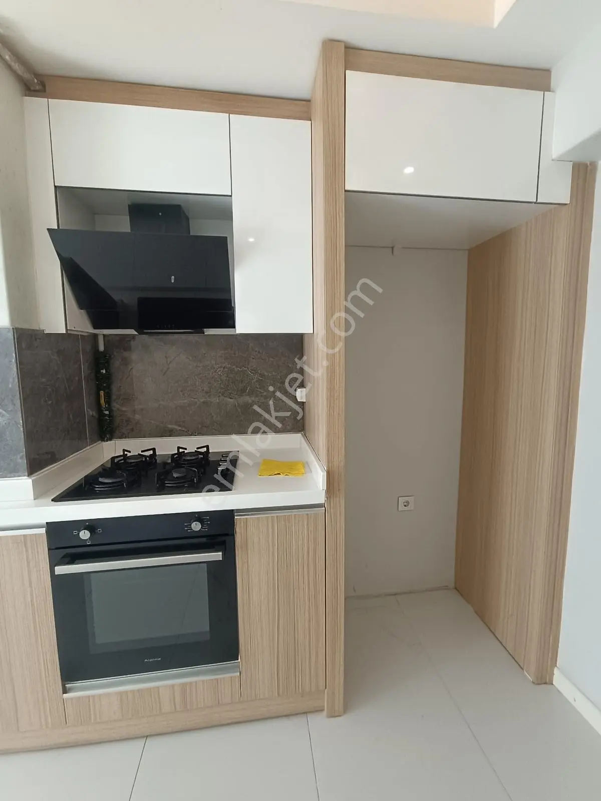 Elvankent Topçu Da Asansörlü Ara Kat Ön Cephe Yapılı 3+1 — fotoğraf 3