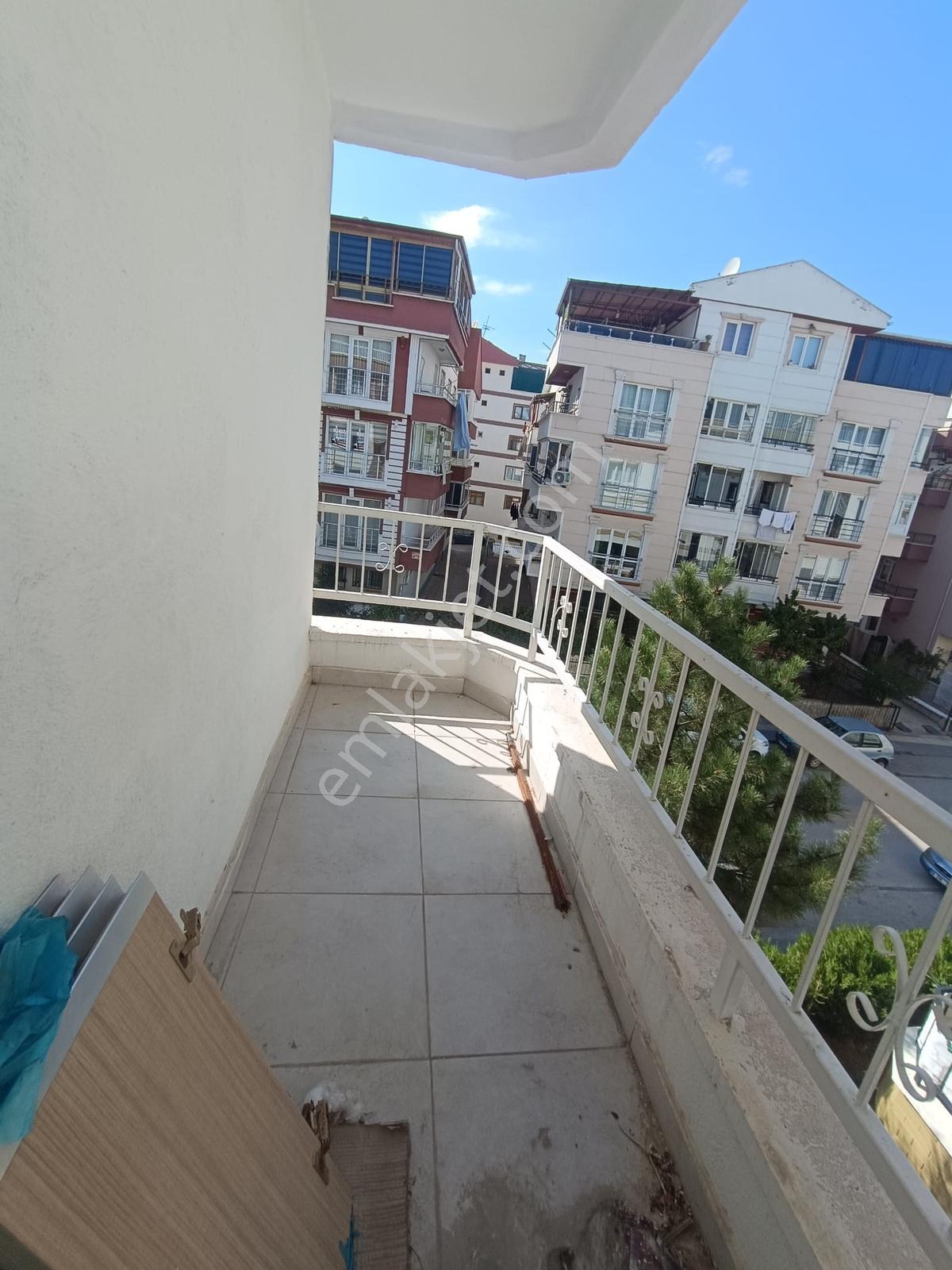 Elvankent Topçu Da Asansörlü Ara Kat Ön Cephe Yapılı 3+1 — fotoğraf 27