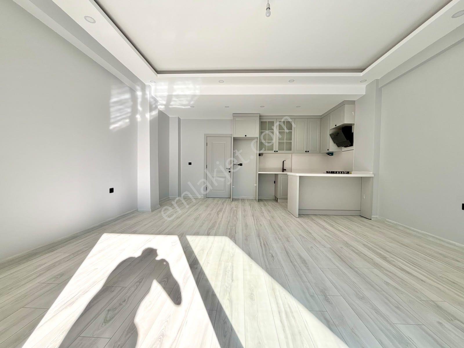 Ay Emlaktanakçay'da Kazdağları Eteklerinde Yeşillikler İçerisinde Satılık 3+1 Çift Teraslı Villa — fotoğraf 10