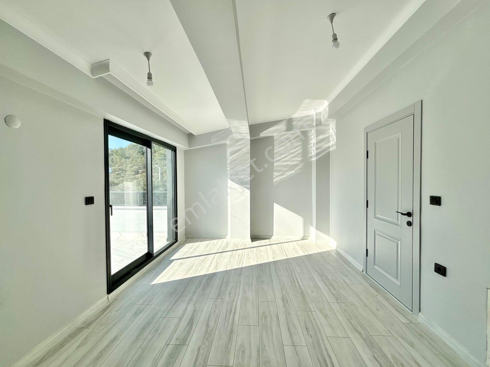 Ay Emlaktanakçay'da Kazdağları Eteklerinde Yeşillikler İçerisinde Satılık 3+1 Çift Teraslı Villa — fotoğraf 27