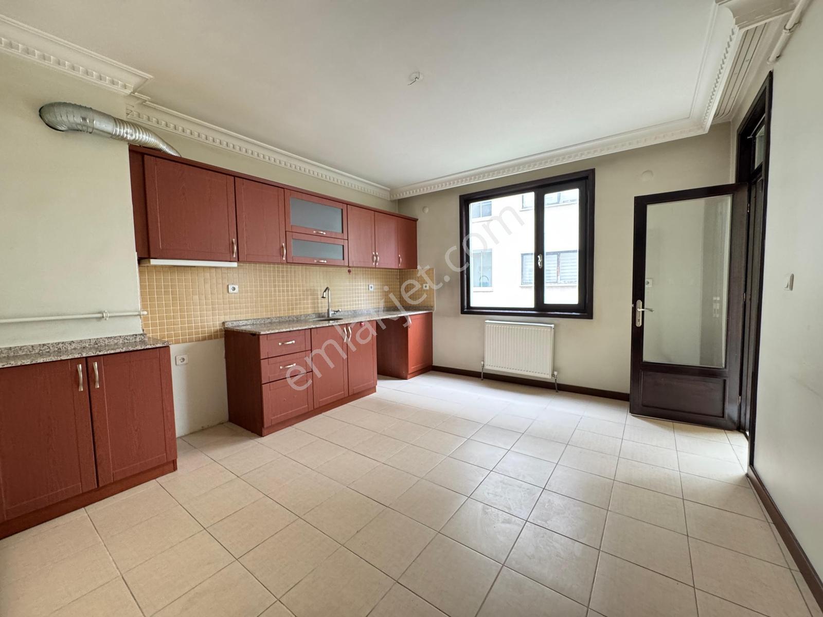 Şehrin Merkezi İhsaniye'de Yeni Binada Geniş 2+1 Ara Kat Daire ! — fotoğraf 6