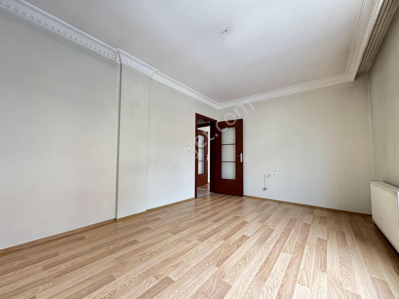 Şehrin Merkezi İhsaniye'de Yeni Binada Geniş 2+1 Ara Kat Daire ! — fotoğraf 8