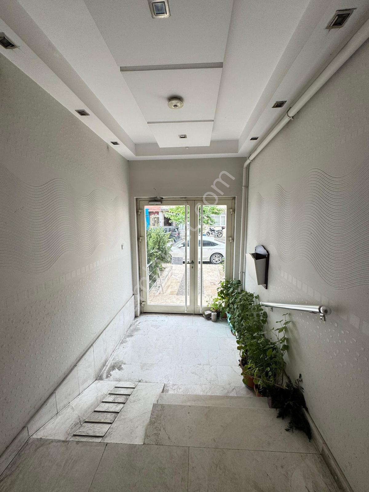 Şehrin Merkezi İhsaniye'de Yeni Binada Geniş 2+1 Ara Kat Daire ! — fotoğraf 23