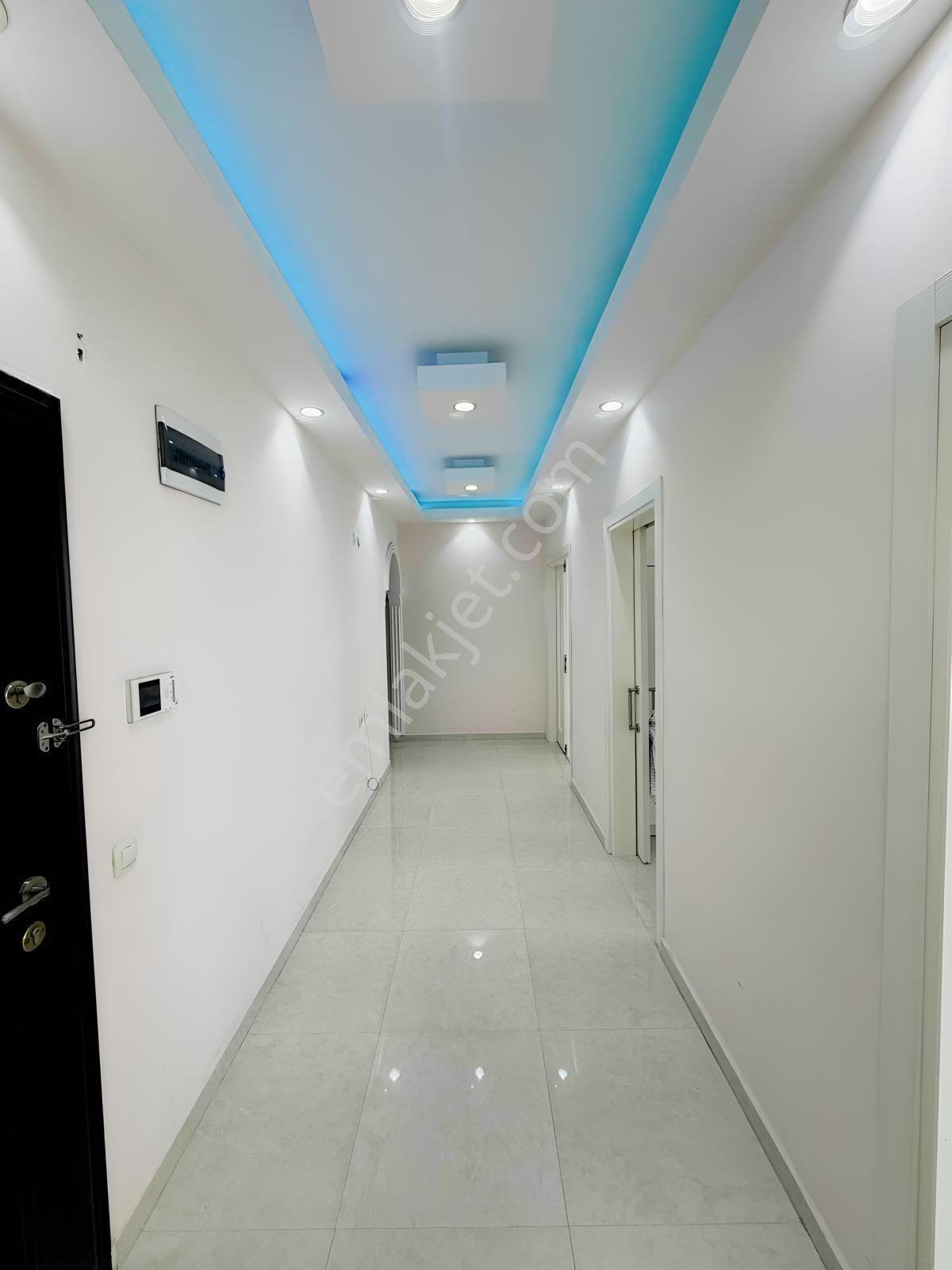 Fener Saraçoğlu Sitesi Denize Yakın 3+1 Arakat Daire — fotoğraf 2