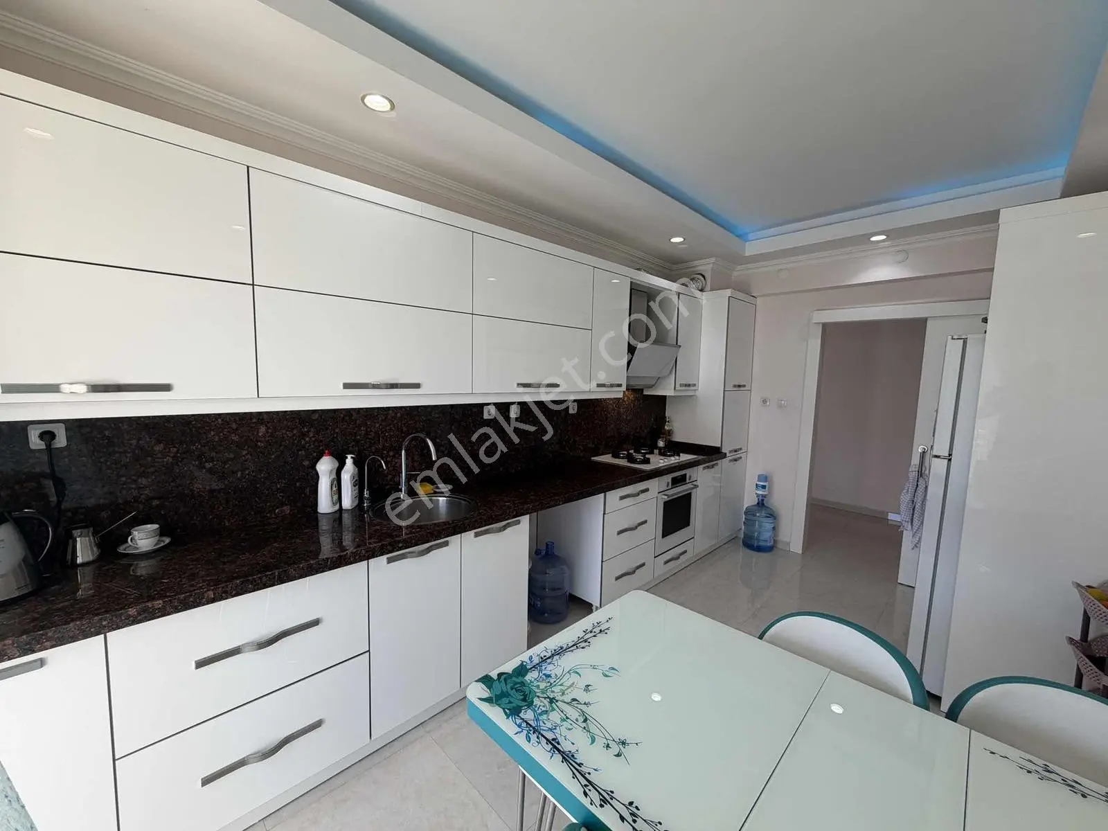 Fener Saraçoğlu Sitesi Denize Yakın 3+1 Arakat Daire — fotoğraf 5