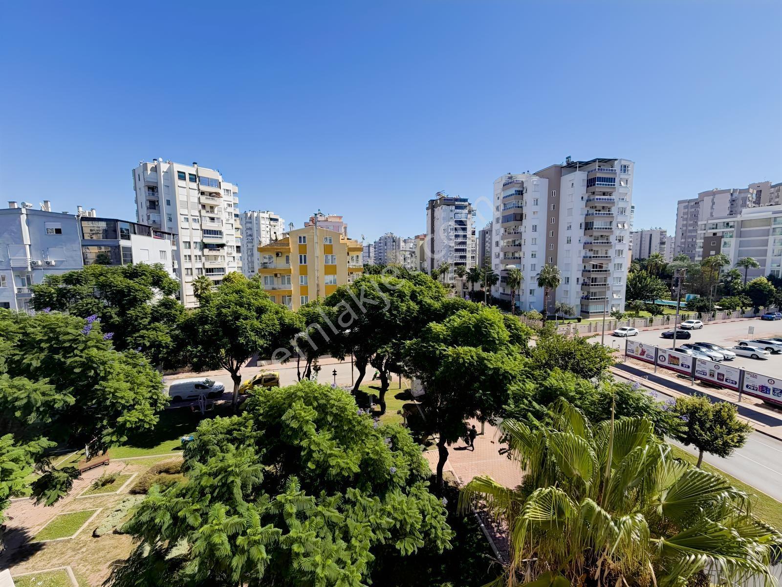 Fener Saraçoğlu Sitesi Denize Yakın 3+1 Arakat Daire — fotoğraf 11