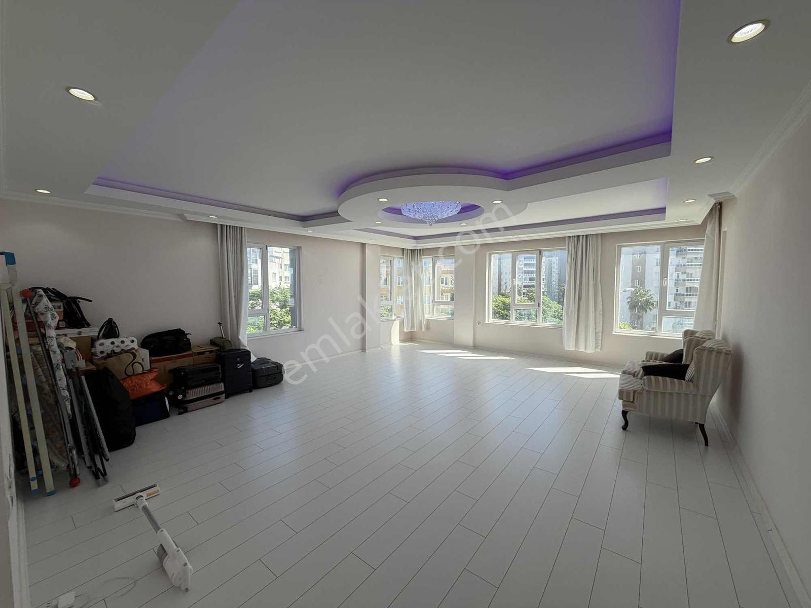 Fener Saraçoğlu Sitesi Denize Yakın 3+1 Arakat Daire — fotoğraf 12