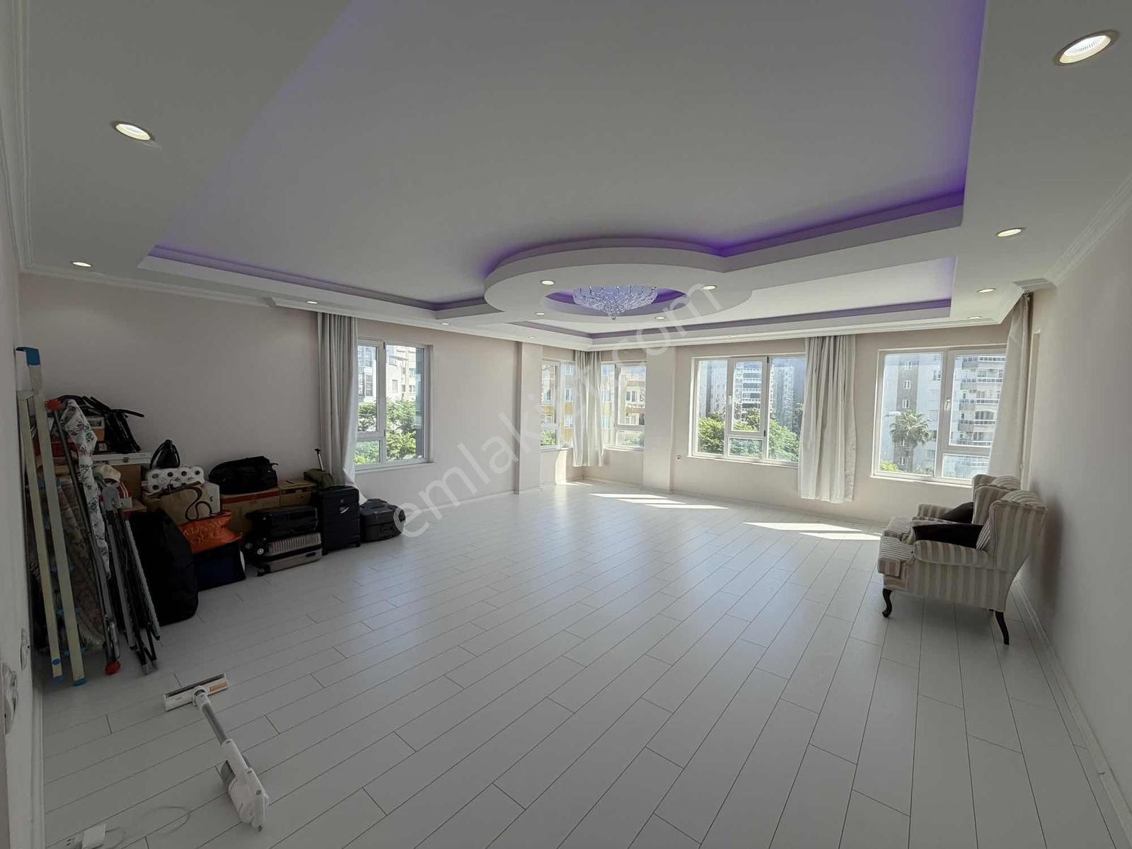 Fener Saraçoğlu Sitesi Denize Yakın 3+1 Arakat Daire — fotoğraf 13