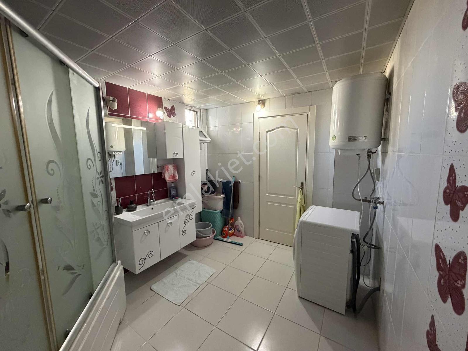 Fener Saraçoğlu Sitesi Denize Yakın 3+1 Arakat Daire — fotoğraf 17