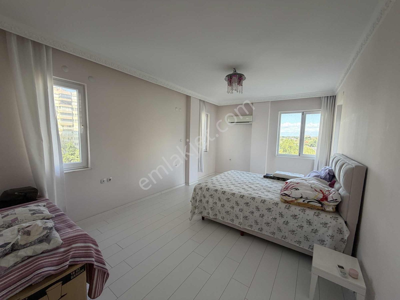 Fener Saraçoğlu Sitesi Denize Yakın 3+1 Arakat Daire — fotoğraf 19