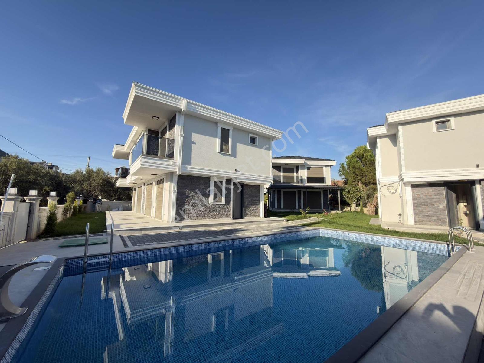 Avcı'dan Denize 50mt Tam Müstakil Havuzlu Lüks Villa — fotoğraf 3