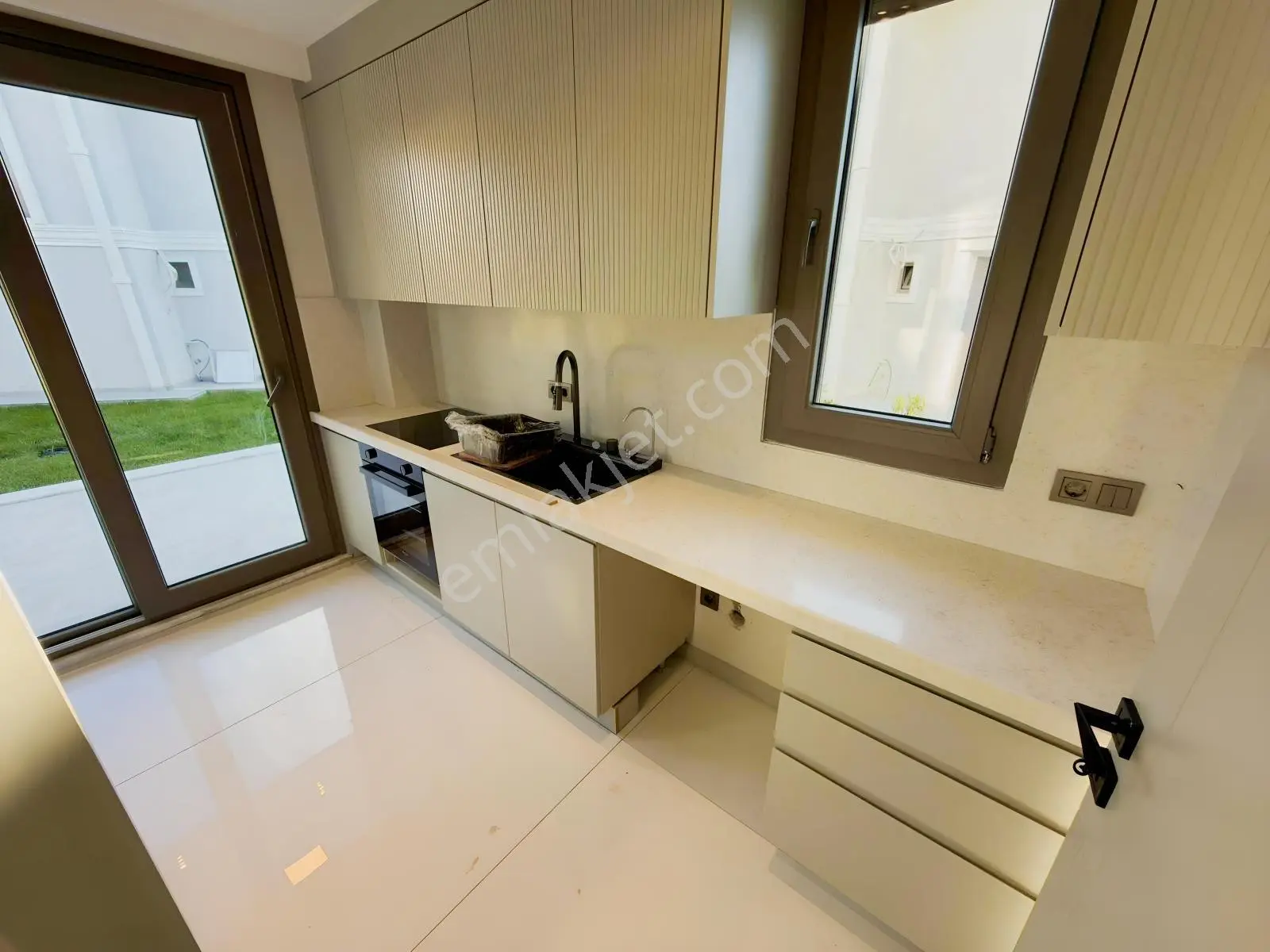Avcı'dan Denize 50mt Tam Müstakil Havuzlu Lüks Villa — fotoğraf 26
