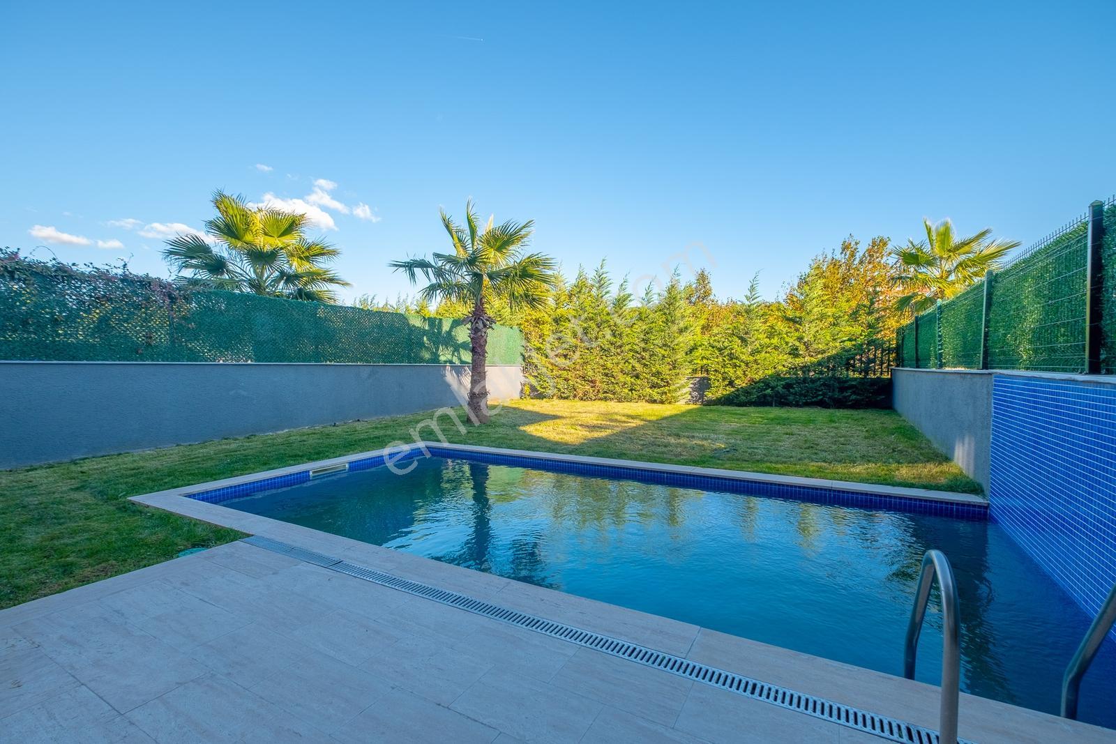 Gürpınar'da Sıfır Lüks 6+1 Müstakil Havuzlu & Asansörlü Villa — fotoğraf 3